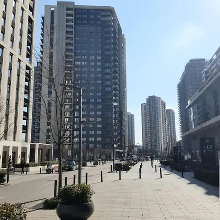 Na Vodi - Waterfront Iris